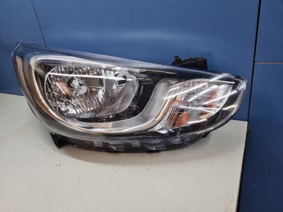 Фара правая для Hyundai Solaris 2010-2017