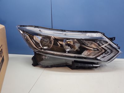 Фара правая для Nissan Qashqai J11E 2014-