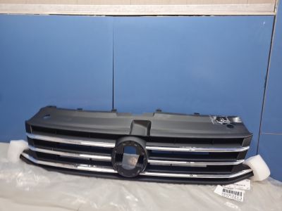 Решетка радиатора для Volkswagen Polo Sedan 2011-