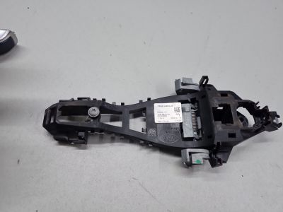 Кронштейн ручки двери передней левой для Land Rover Range Rover Sport 2013-