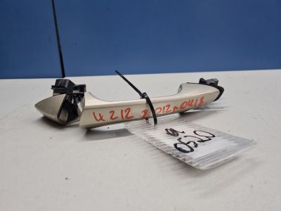 Ручка двери нaружная левая для Mercedes E-klasse W212 2009-2016