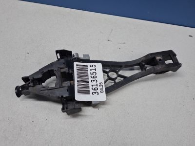 Кронштейн ручки двери правой для Volvo V50 2004-2012