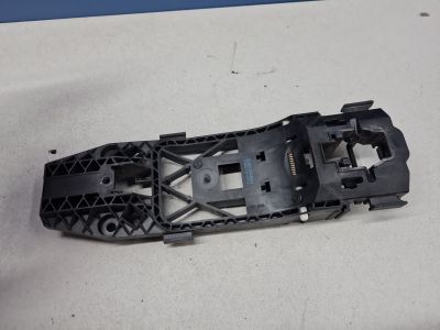 Кронштейн ручки двери для Skoda Rapid 2013-