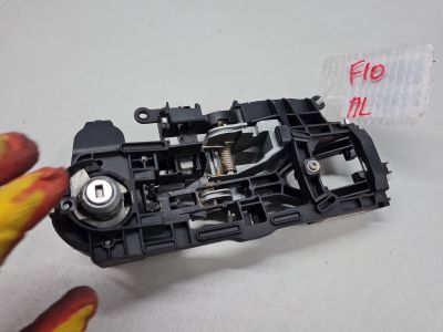 Кронштейн ручки двери передней левой для BMW 5 F10 2009-2017