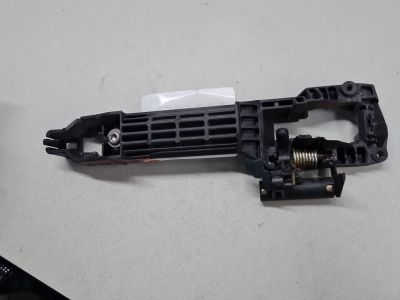 Кронштейн ручки двери задней левый для Toyota CorollaVerso R10 2004-2009