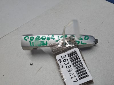 Ручка двери нaружная для Toyota CorollaVerso R10 2004-2009