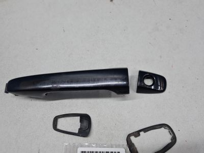 Ручка двери нaружная левая передняя для Toyota Avensis T27 2008-2018