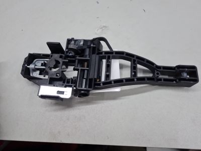 Кронштейн ручки двери правый для Ford Focus 3 2011-2019