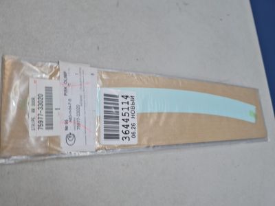 Наклейка рамки двери задняя правая для Toyota Camry XV50 2011-2017