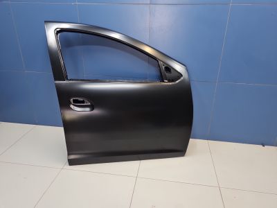 Дверь правая передняя для Renault Sandero 2014-