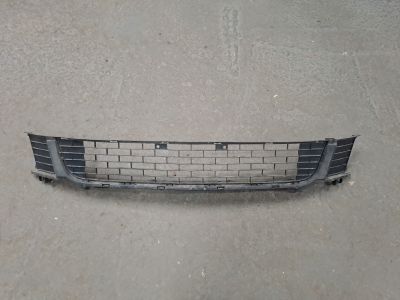 Решётка в бампер центральная для Honda Accord 8 2008-2015