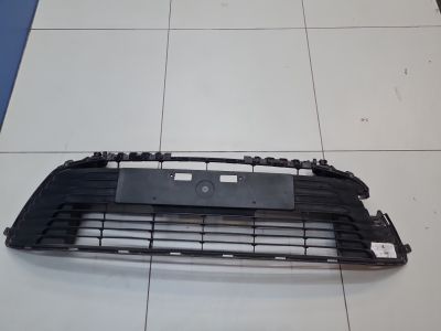Решётка в бампер центральная для Toyota Corolla E21 2019-