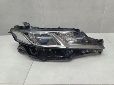 Фара правая для Toyota Camry V70 2017-