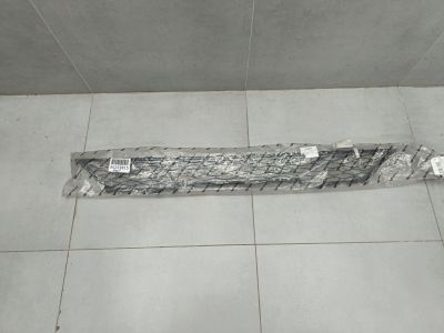 Решётка в бампер центральная для Geely Emgrand EC7 2008-2016