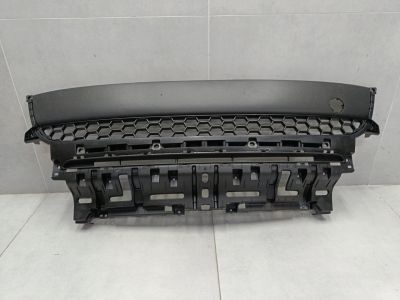 Решётка в бампер центральная для KIA Soul 2013-2019