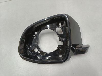 Рамка зеркала левого для BMW X7 G07 2018-