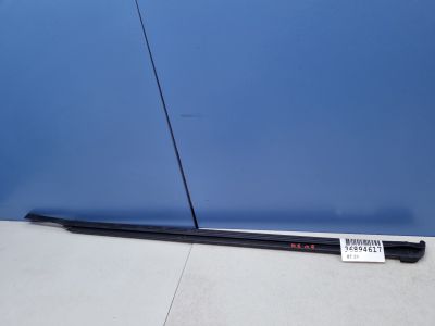 Накладка стекла передней правой двери для Hongqi H5 2022-