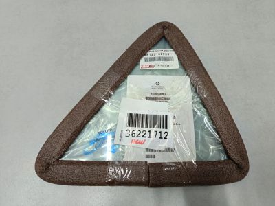 Стекло кузовное заднее правое глухое для Toyota Corolla E18 2013-