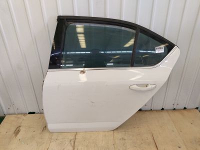 Дверь левая задняя для Skoda Octavia A7 2013-2020