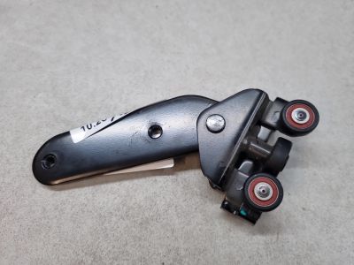 Ролик двери сдвижной левый для GAC M8 2023-