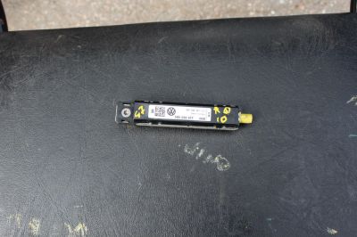 Усилитель антенны для Volkswagen Golf 7 2012-2020