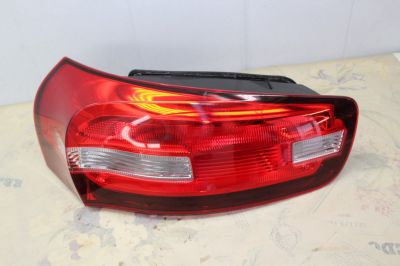 Фонарь задний наружный левый для Citroen C4 Picasso 2013-2018