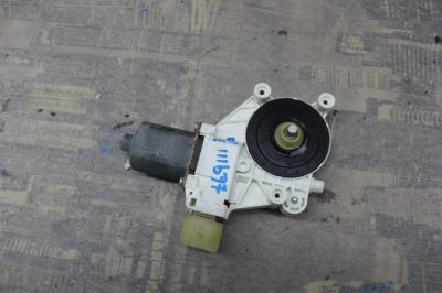Моторчик стеклоподъёмника передний правый для BMW X1 E84 2009-2015