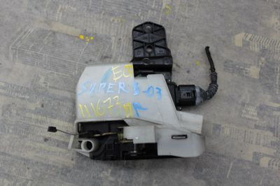 Замок двери передней правой для Volkswagen Passat B6 2005-2010