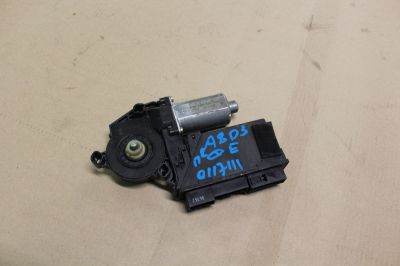 Моторчик стеклоподъёмника передний правый для Audi A8 S8 D3 2002-2010