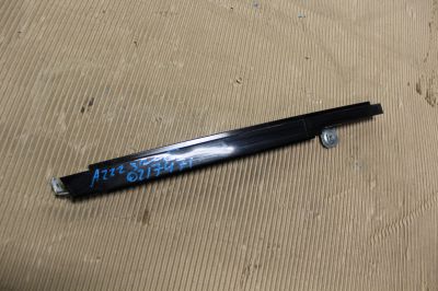 Направляющая стекла задней правой двери для Mercedes S-klasse W221 2005-2013