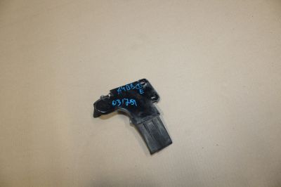 Крючок капота для Audi A8 S8 D3 2002-2010