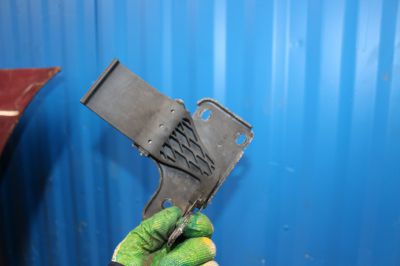 Крючок капота для Audi A8 S8 D3 2002-2010