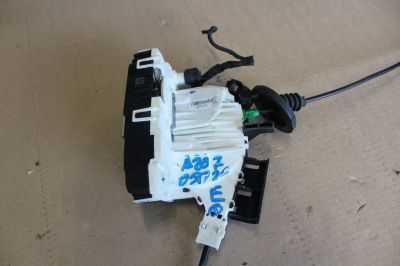 Замок двери передней правой для Mercedes C-klasse W204 2007-2015