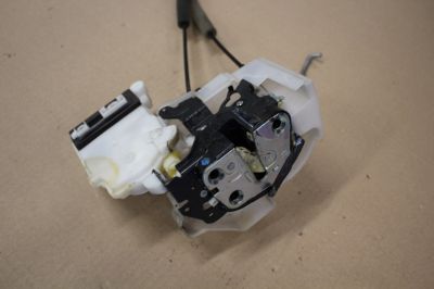 Замок двери передней правой для Mazda CX-9 2007-2016