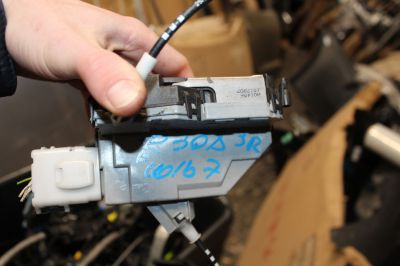 Замок двери задней правой для Peugeot 308 2007-2015