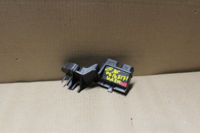 Кронштейн накладки порога задний левый для Porsche Cayenne 958 2010-2018