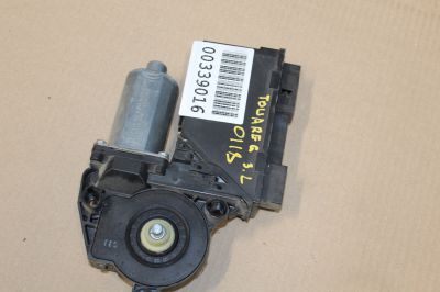 Моторчик стеклоподъёмника задний левый для Porsche Cayenne 958 2010-2018