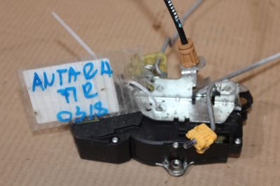 Замок двери передней правой для Opel Antara 2007-2015