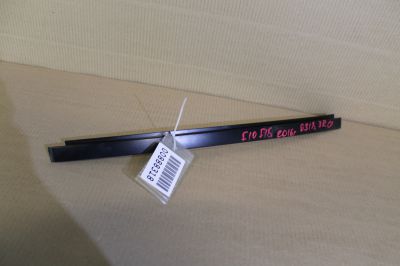 Накладка направляющей стойки стекла задняя правая для BMW 5 F10 2009-2017