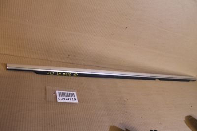 Молдинг стекла задней правой двери для Mercedes GL-klasse X166 GL GLS 2012-