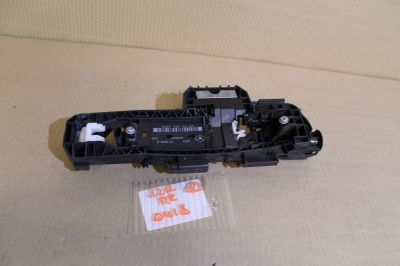 Кронштейн ручки двери передней правой для Mercedes E-klasse W212 2009-2016