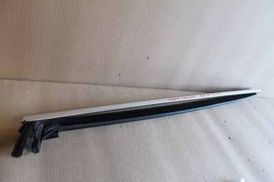 Накладка стекла передней правой двери для Mercedes E-klasse C207 Coupe 2009-2016