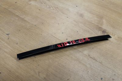 Направляющая стекла задней правой двери для Mercedes E-klasse W212 2009-2016