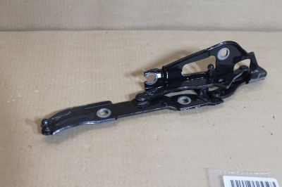 Петля крышки багажника правая для BMW 2 F22 F23 2014-2020
