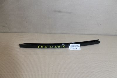 Направляющая стекла задней левой двери для BMW 1 F20 F21 2011-2019