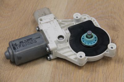 Моторчик стеклоподъёмника передний левый для BMW 5 F10 2009-2017