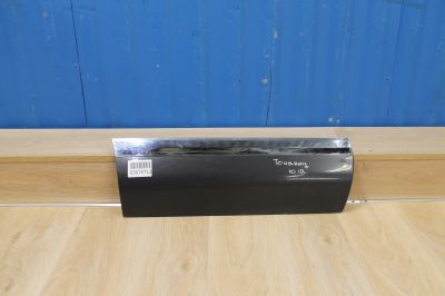 Молдинг двери правый задний для Volkswagen Touareg 2010-2018