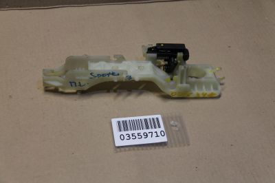 Кронштейн ручки двери передней левой для KIA Sportage 2010-2015