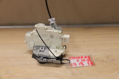 Замок двери задней правой для Volkswagen Touareg 2010-2018