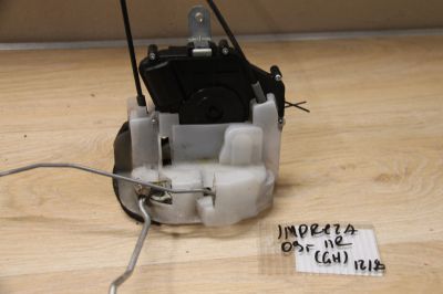 Замок двери передней правой для Subaru Impreza G12 2007-2012